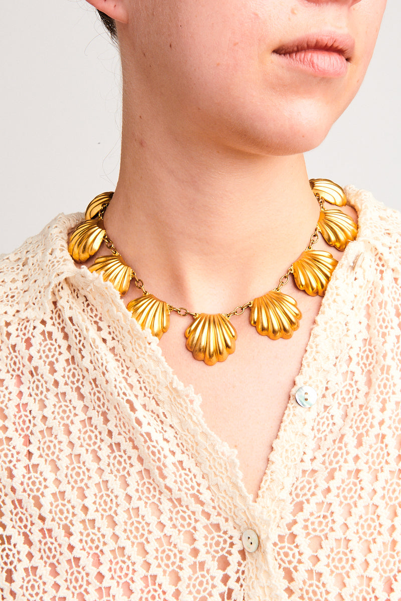 French Clamshell Collar Necklace