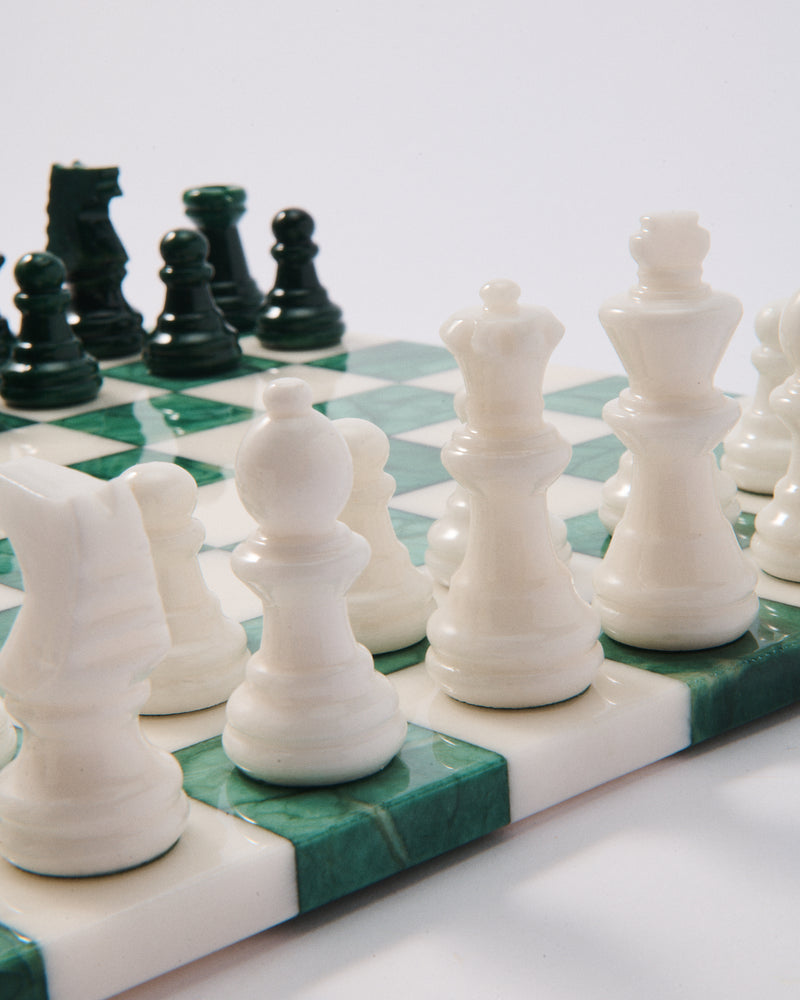 Forest Green/White Large Italian Alabaster Chess Set