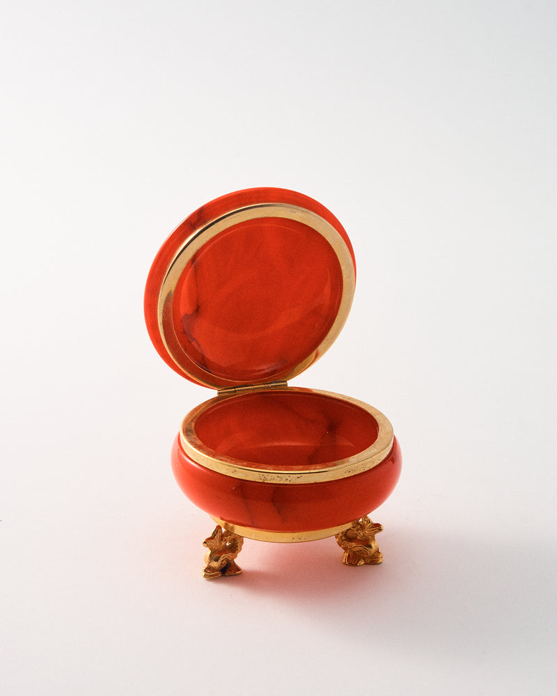 1960s Coral Alabaster Jewelry Pot with Brass Dolphin Feet