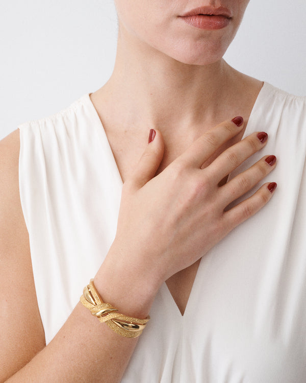 Brushed Gold Bow Bracelet