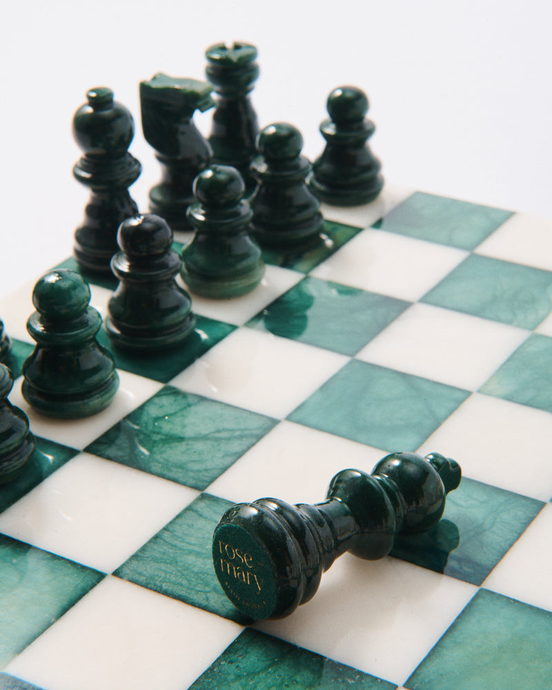 Forest Green/White Small Italian Alabaster Chess Set
