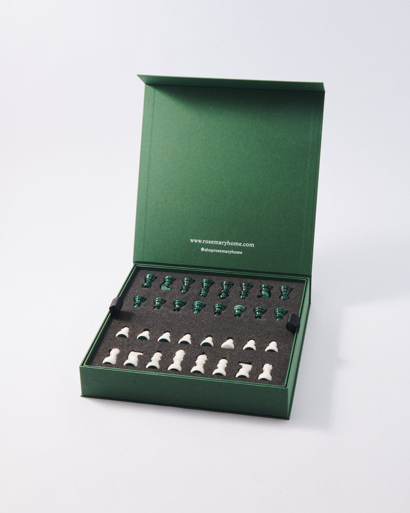 Forest Green/White Small Italian Alabaster Chess Set