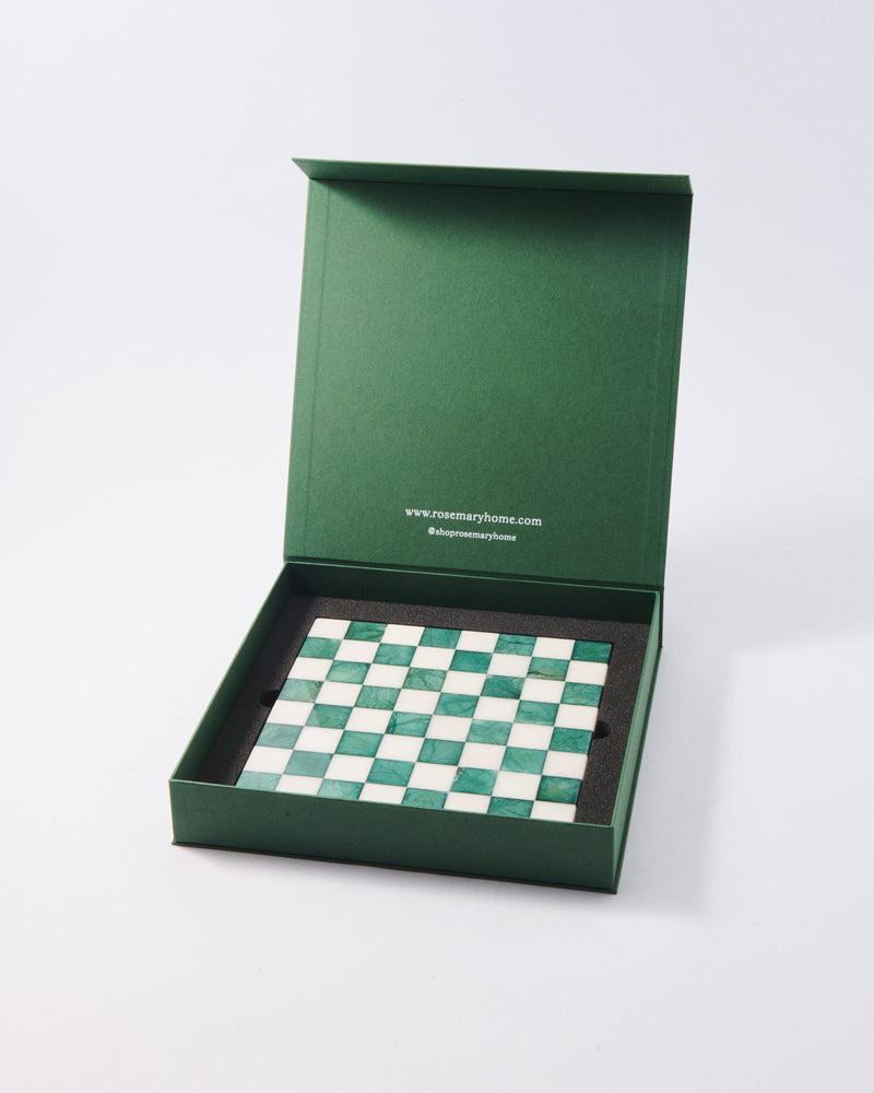 Forest Green/White Small Italian Alabaster Chess Set