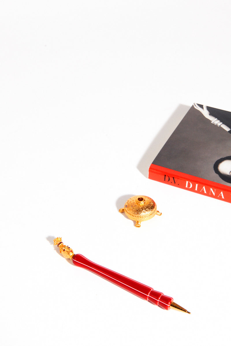 Rare 1960s Lady Pen