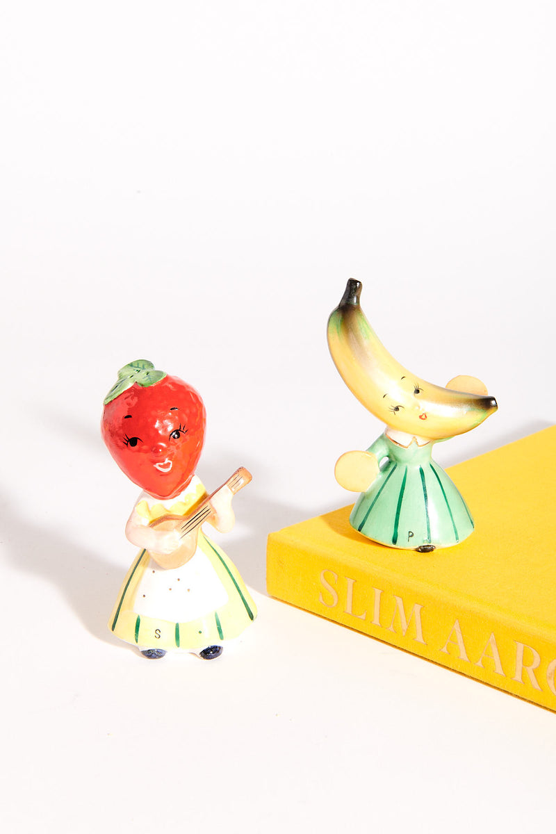 Banana/Strawberry Couple Shaker Set