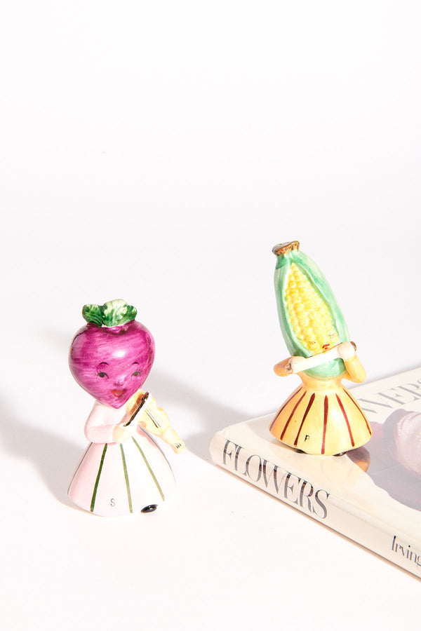 Corn and Beet Shaker Set