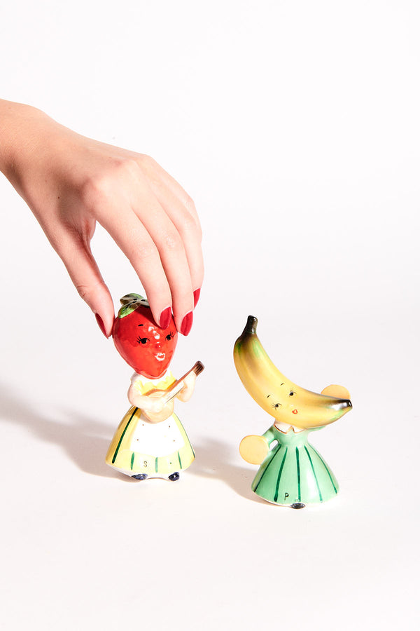 Banana/Strawberry Couple Shaker Set