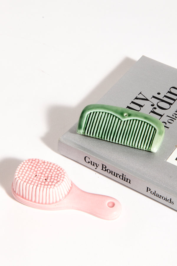 Hairbrush and Comb Shaker Set