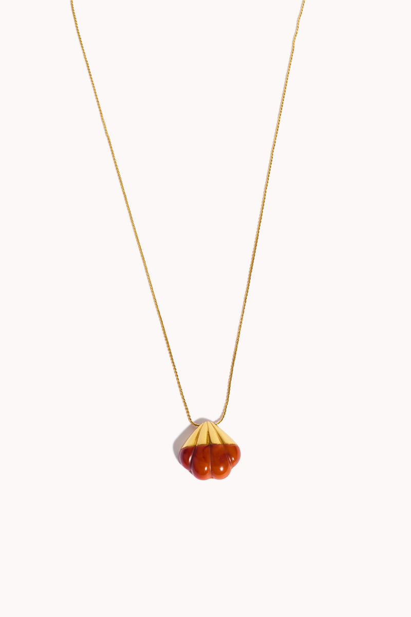 Shell Shaped Pendant Necklace