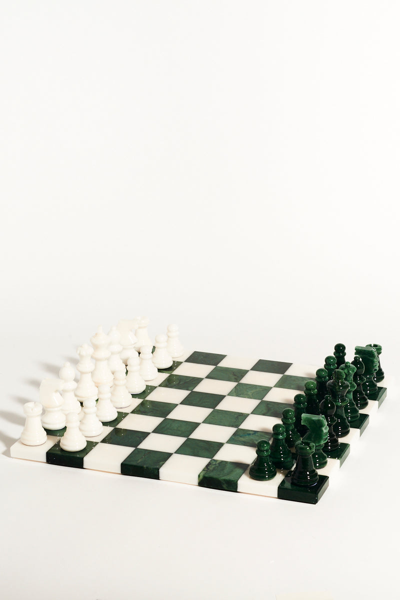 Italian Forest Green/White Large Alabaster Chess Set